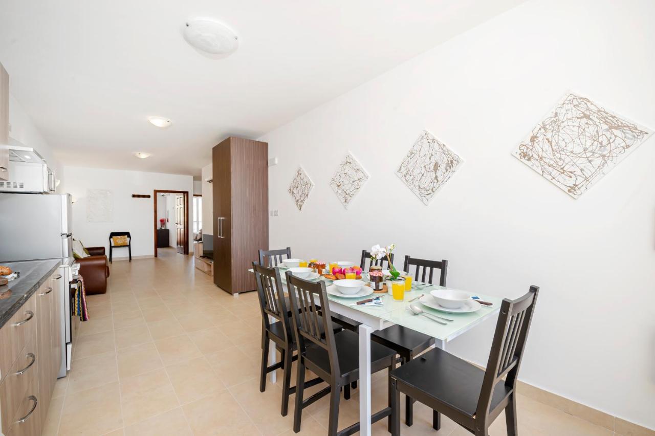 Summer Breeze Apartment With Panoramic Terrace - By Getawaysmalta メーリッハ エクステリア 写真