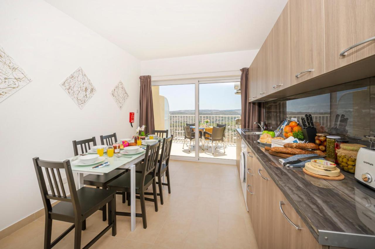 Summer Breeze Apartment With Panoramic Terrace - By Getawaysmalta メーリッハ エクステリア 写真