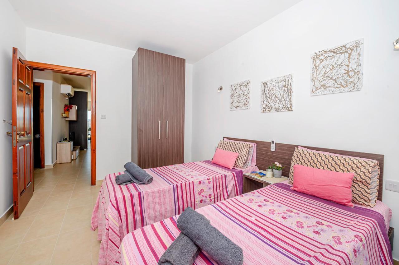Summer Breeze Apartment With Panoramic Terrace - By Getawaysmalta メーリッハ エクステリア 写真