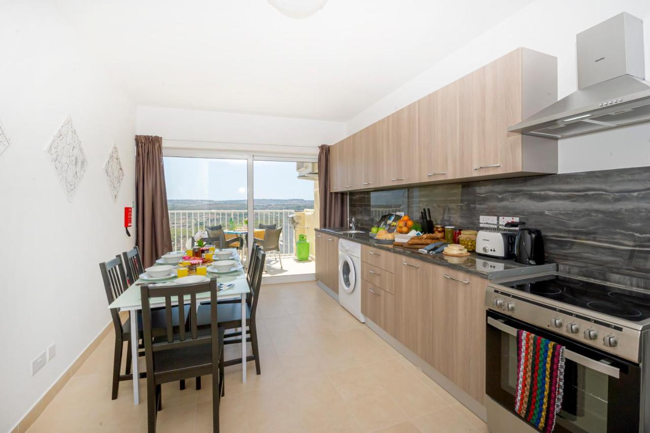 Summer Breeze Apartment With Panoramic Terrace - By Getawaysmalta メーリッハ エクステリア 写真