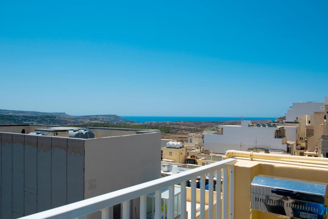 Summer Breeze Apartment With Panoramic Terrace - By Getawaysmalta メーリッハ エクステリア 写真